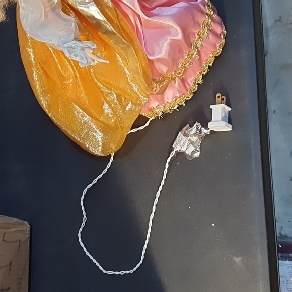 Christmas angel tree topper - Picture 4 of 9